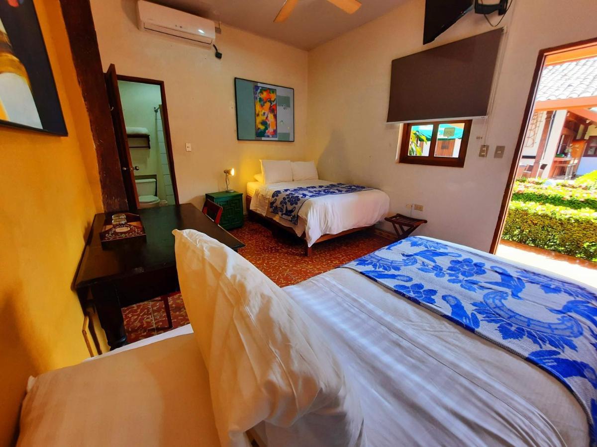 Hotel La Posada Del Doctor León Екстериор снимка