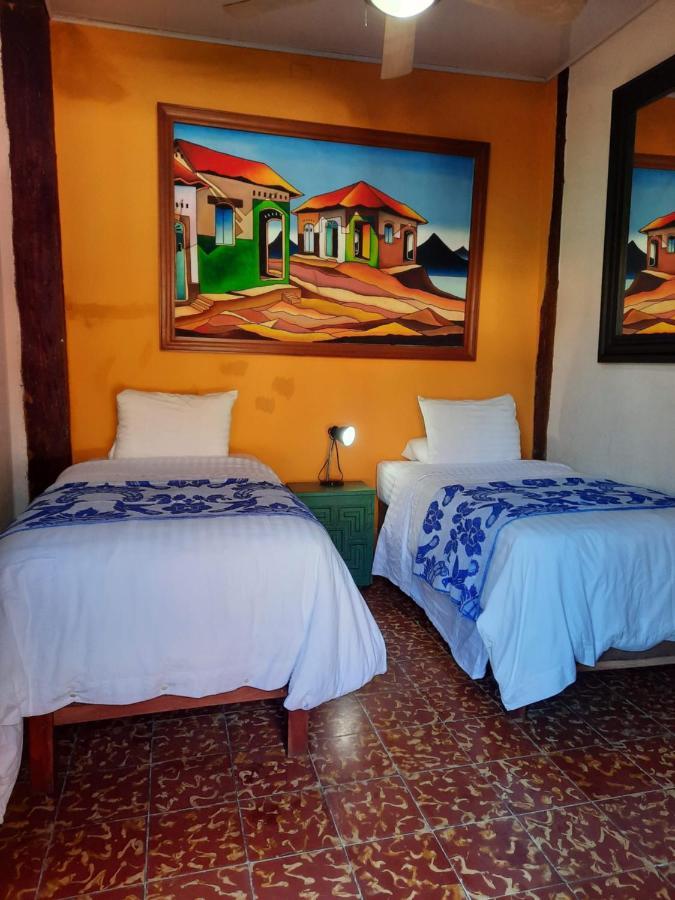 Hotel La Posada Del Doctor León Екстериор снимка