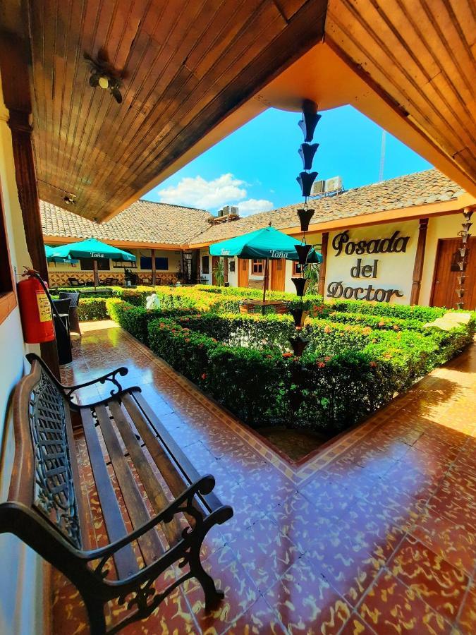 Hotel La Posada Del Doctor León Екстериор снимка