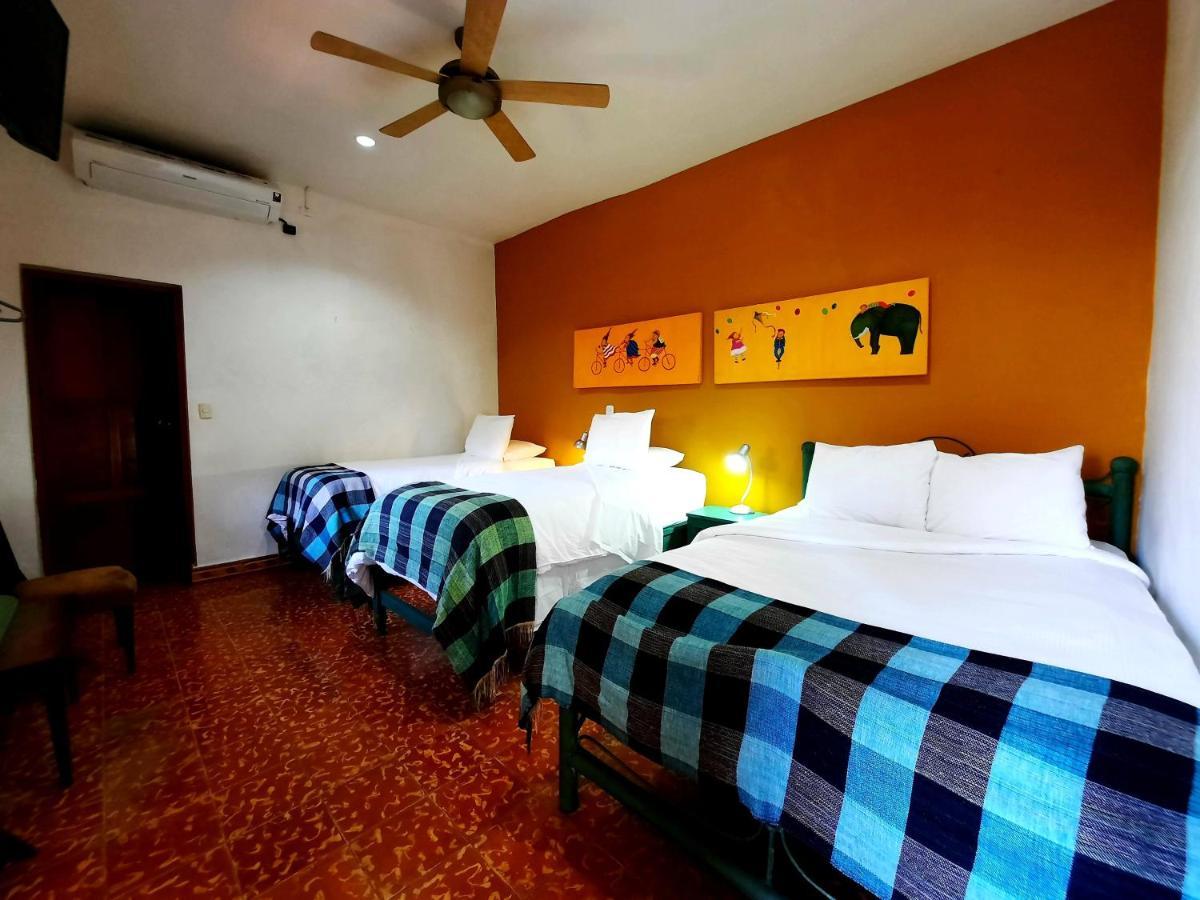 Hotel La Posada Del Doctor León Екстериор снимка