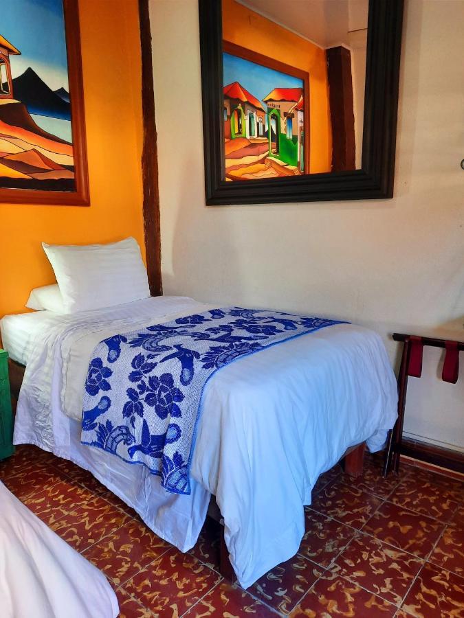 Hotel La Posada Del Doctor León Екстериор снимка