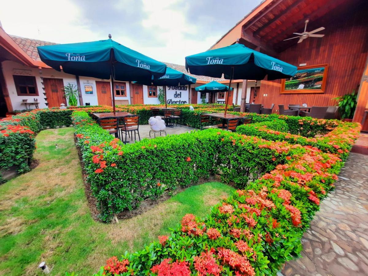 Hotel La Posada Del Doctor León Екстериор снимка