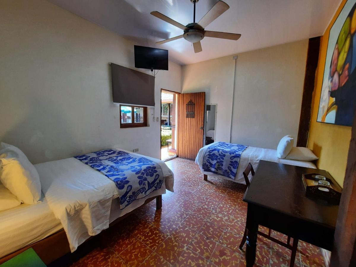 Hotel La Posada Del Doctor León Екстериор снимка
