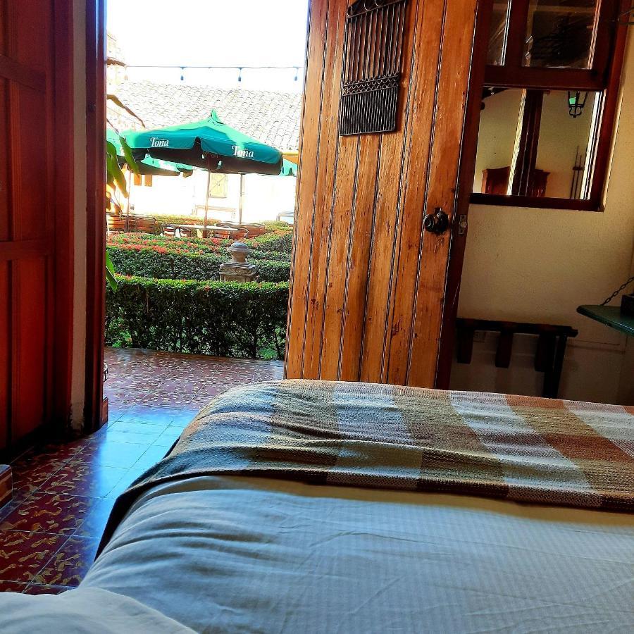 Hotel La Posada Del Doctor León Екстериор снимка