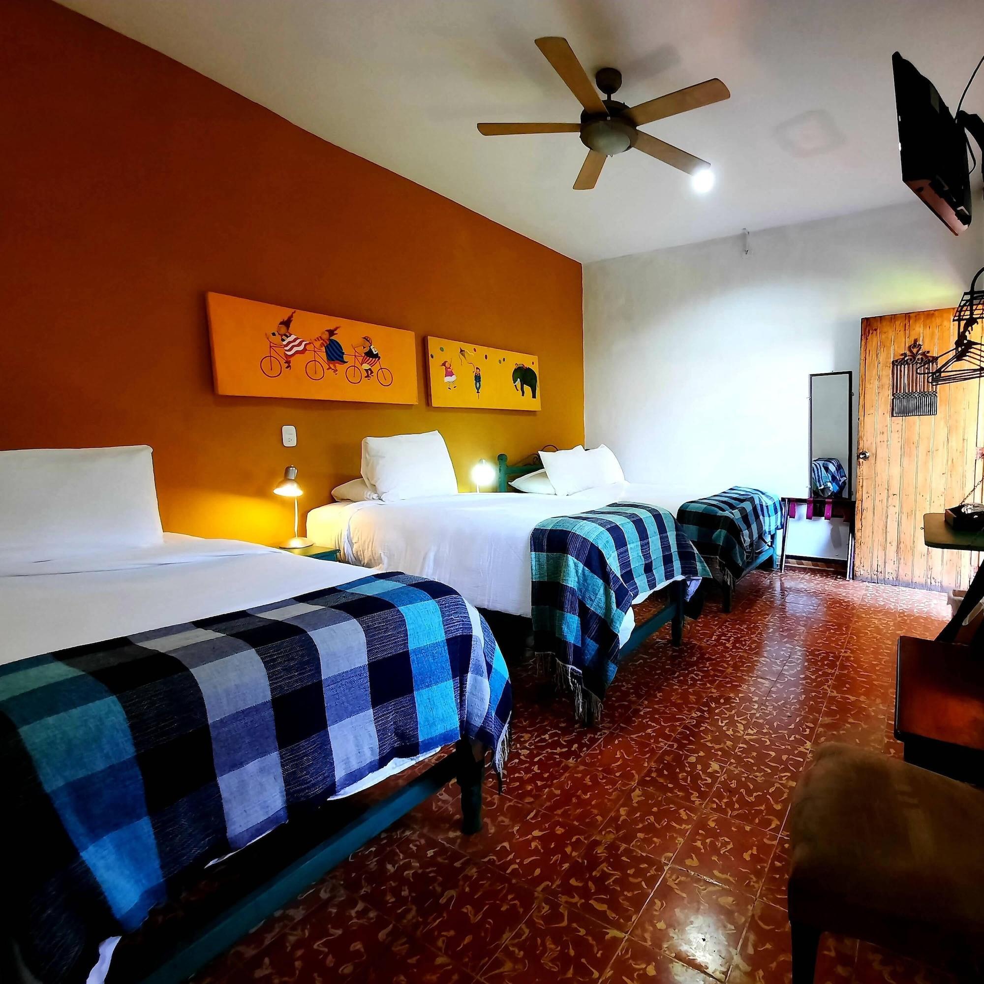 Hotel La Posada Del Doctor León Екстериор снимка